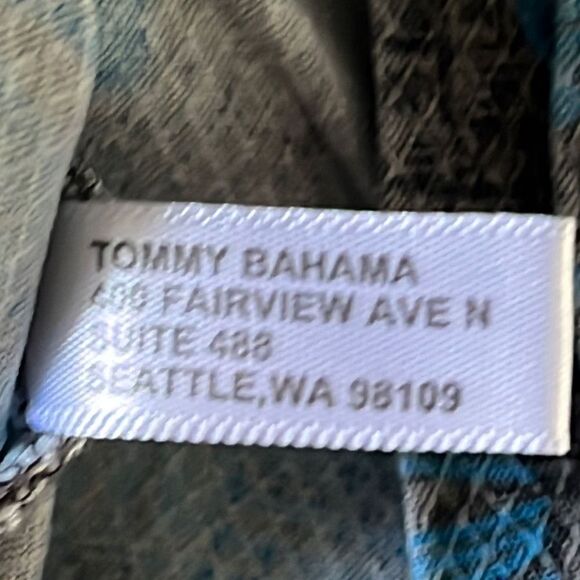 Tommy Bahama SS 100% Silk Button Up Sz. Large - Picture 8 of 11